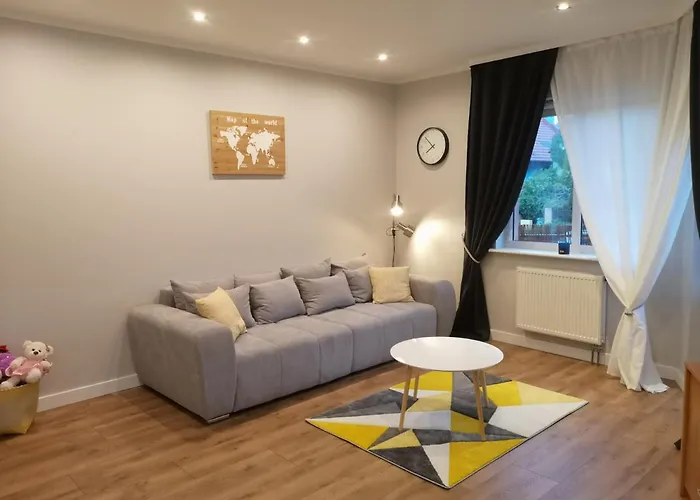 Green Yew Apartment