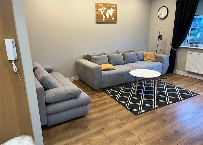 Green Yew Apartment